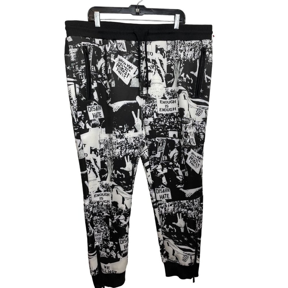 Sean John Men’s Joggers Protest 2XL Black/White Graphic & Letter Print Design